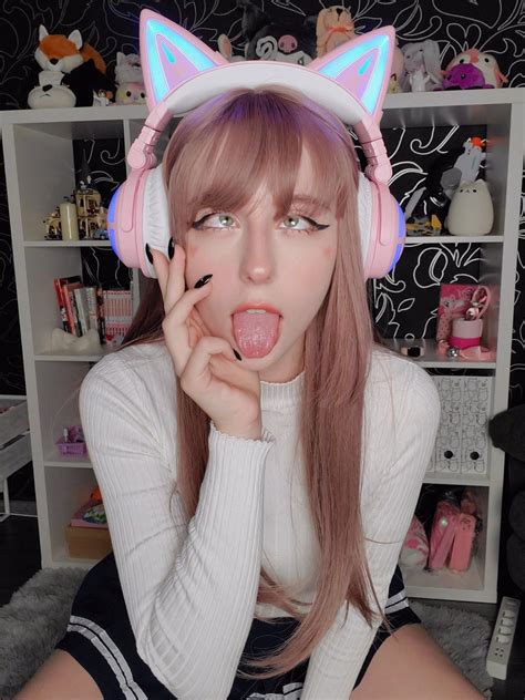 ahegao online|Ahegao for : r/Ahegaos